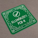 3mm vastag öntött plexi lemezből lézervágott és gravírozott tábla.